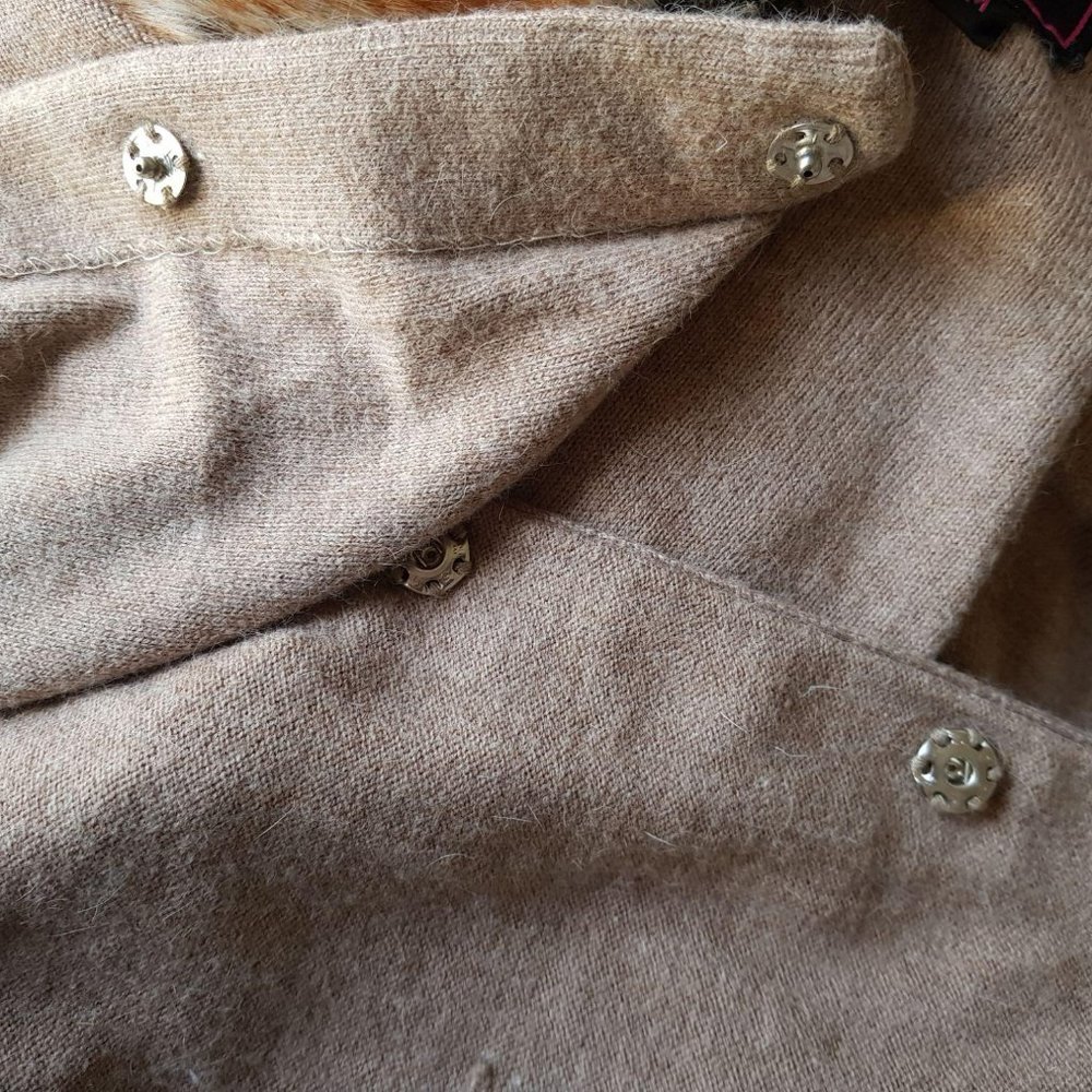 Sz M Angora Rabbit Collar Cardigan with Rhinestone - Picture 7 of 7